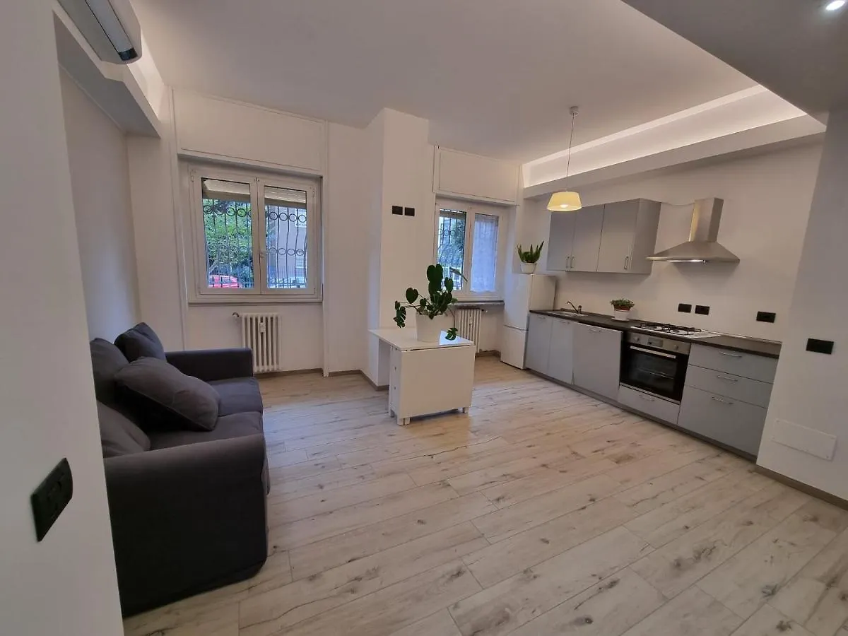 Melaverde Flat Milano 0*, Milan